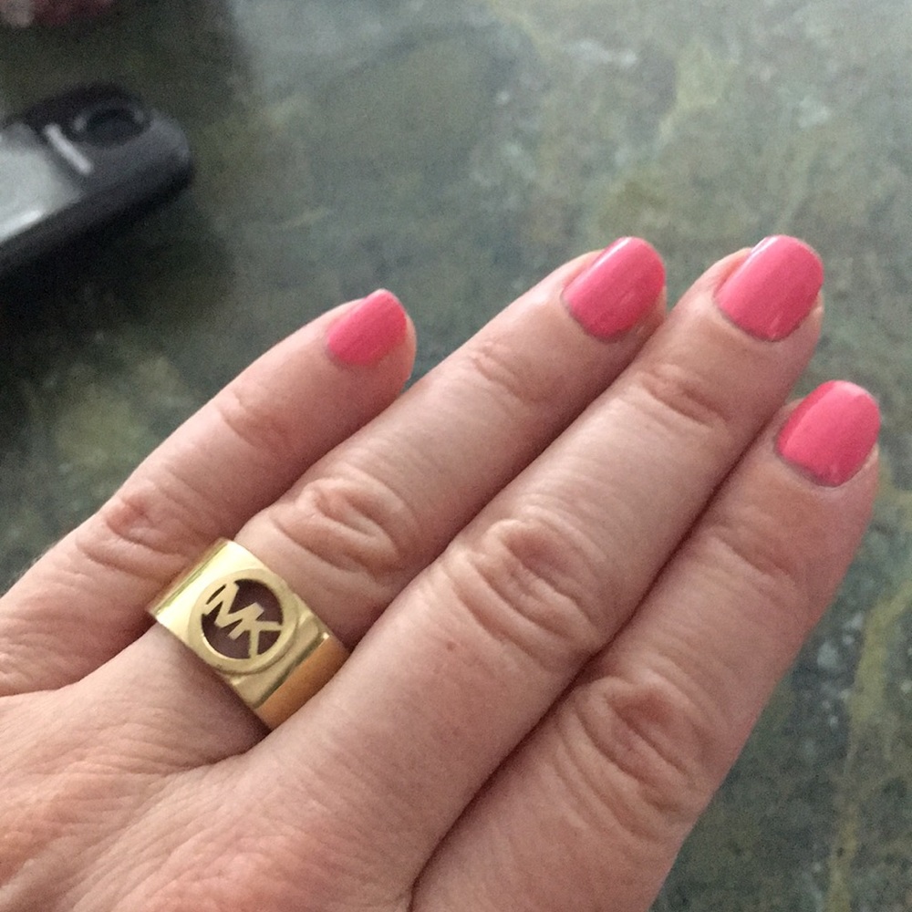 Michael Kors gold ring
